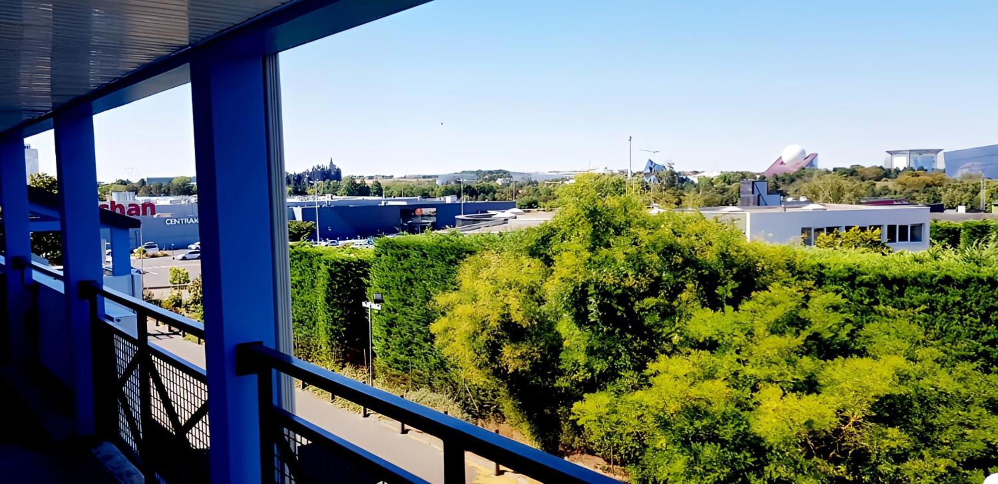Kyriad Direct Poitiers - Gare Du Futuroscope シャッスヌイユ・デュ・ポワト エクステリア 写真